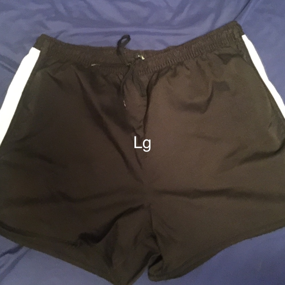 Shorts - Picture 2 of 2